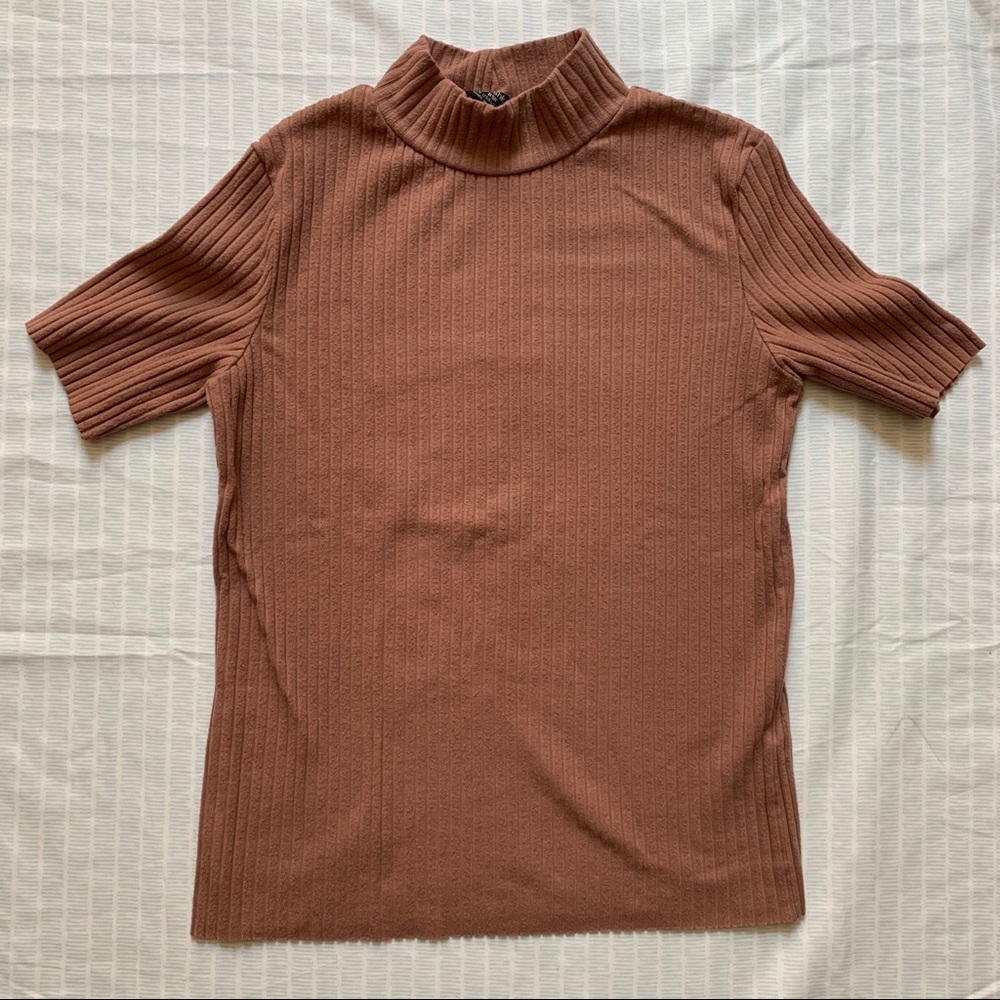 Mock neck rubbed shirt